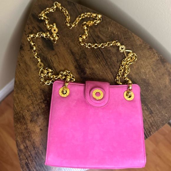 SOLD!Tiffany & Co. Suede Crossbody w/ Gold Chain- Rare & Vintage - Picture 3 of 14